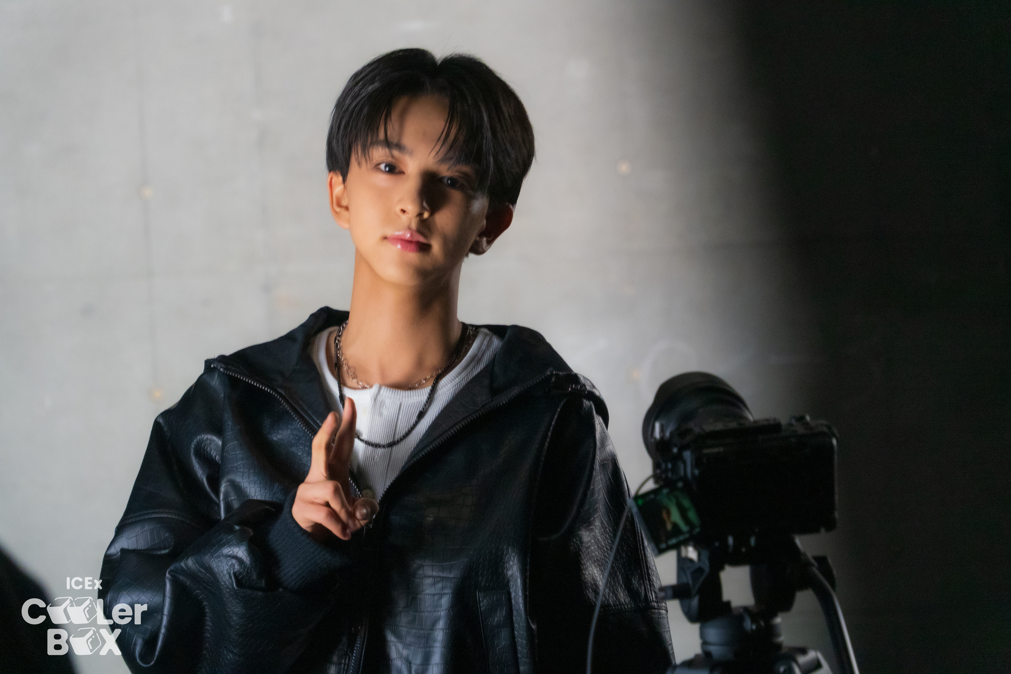 「Da-Da-Da」MV撮影オフショット